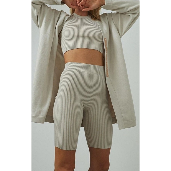 lunya Pants - Ribbed High-Waist Biker Shorts in Cream